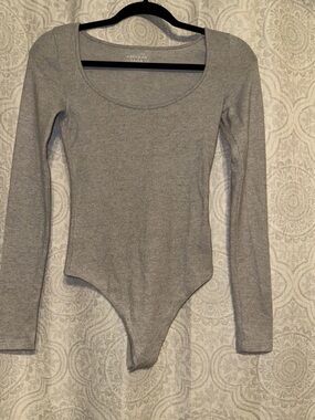 American Eagle Outfitters Heather Gray Scoop Neck Bodysuit